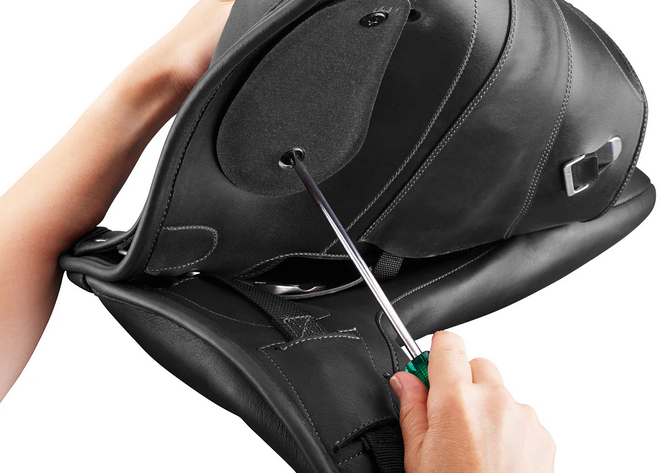 Bates Artiste Dressage Saddle Classic Black