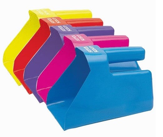 Feed Scoop Plastic Closed [:blue]
