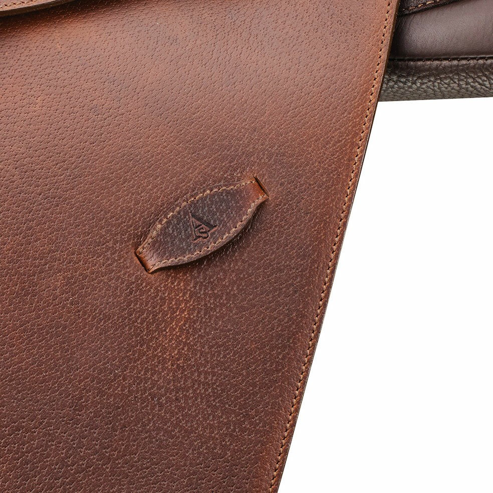 Arena Jump Saddle Brown [:44cm 17.5"]