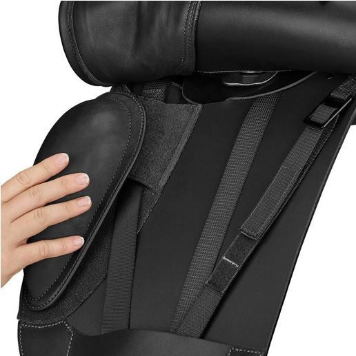 Bates Isabell Icon Dressage Saddle Cair Classic Black [:44cm 17.5"]