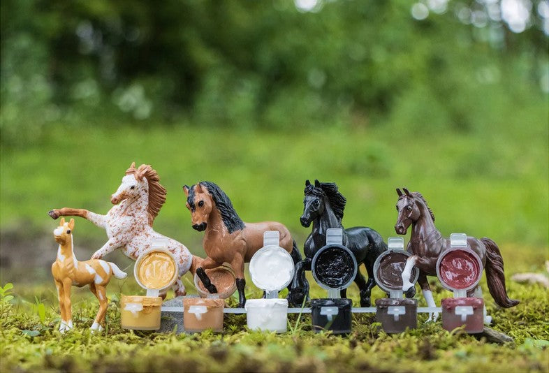 Breyer Activity Horse Crazy Colourful Breeds Paint Kit