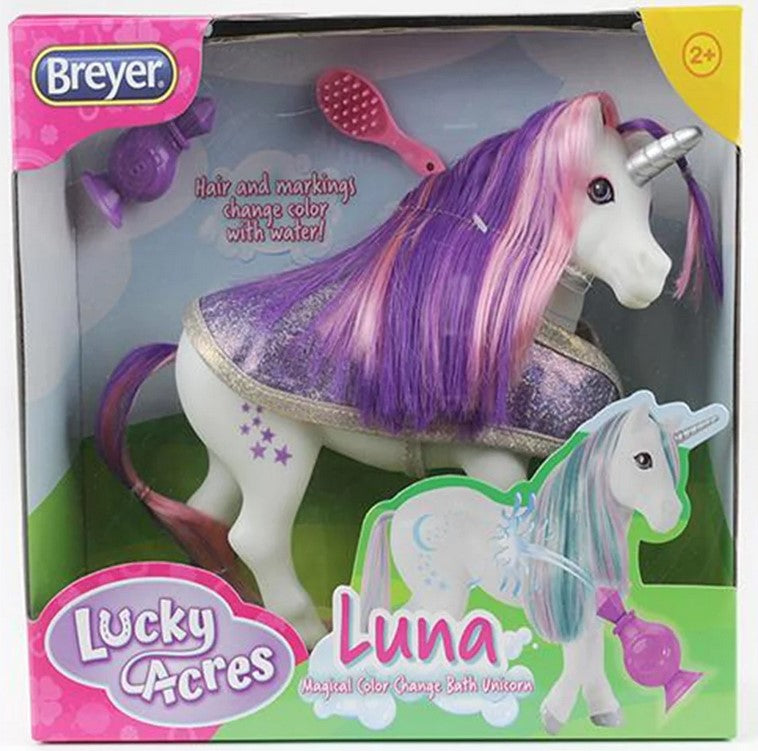 Breyer Activity Luna Bath Time Unicorn
