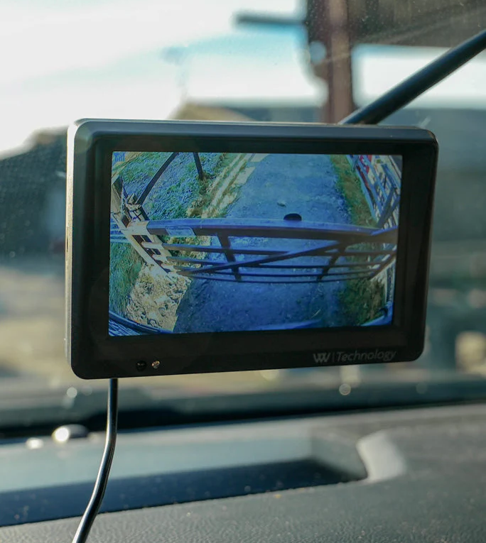 Camera Trailer Woof Wear