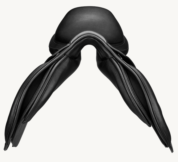 Bates Apex Jumping Saddle Cair Classic Black [:42cm 16.5"]