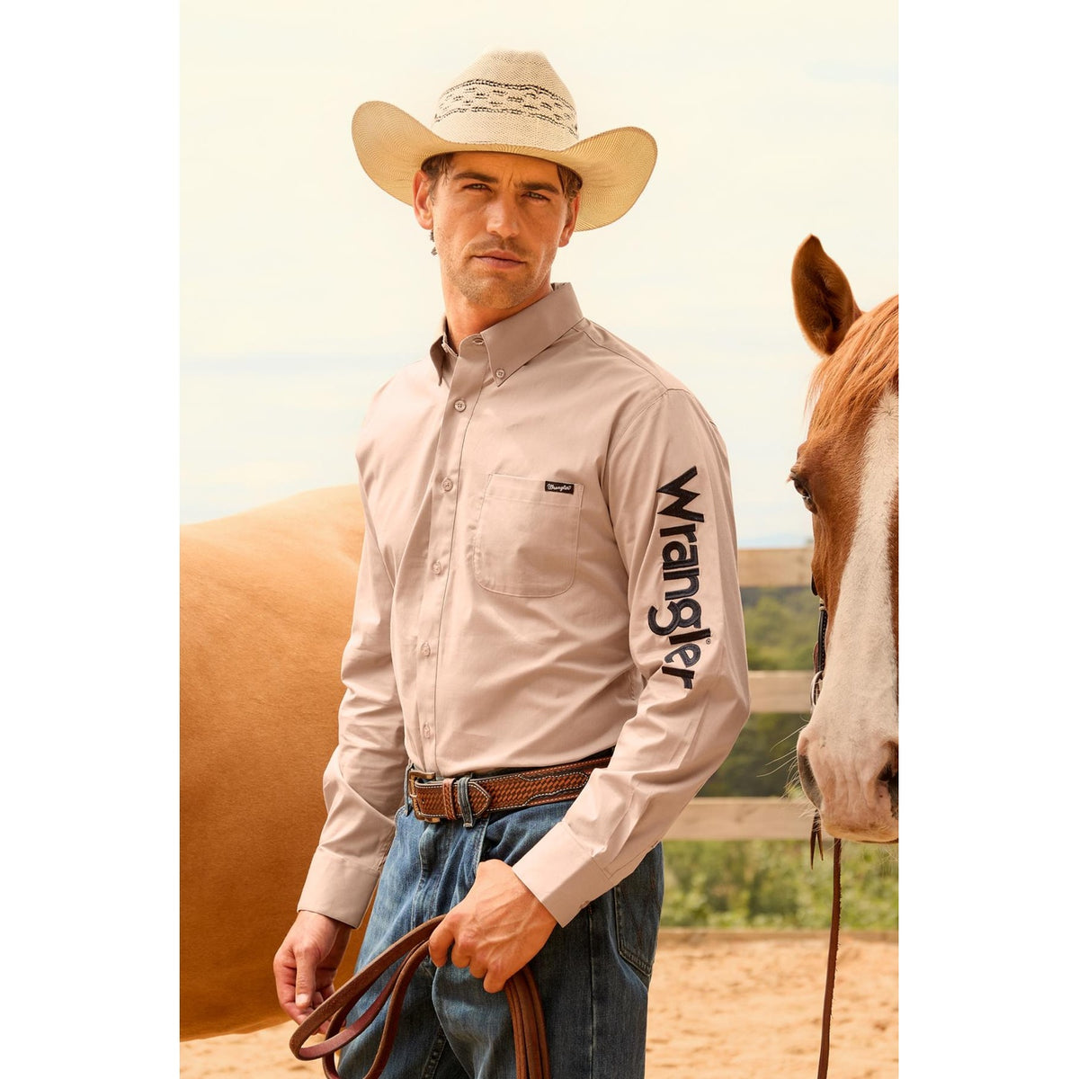 Shirt Wrangler Flexi Logo Long Sleeve Sand Mens [:medium]